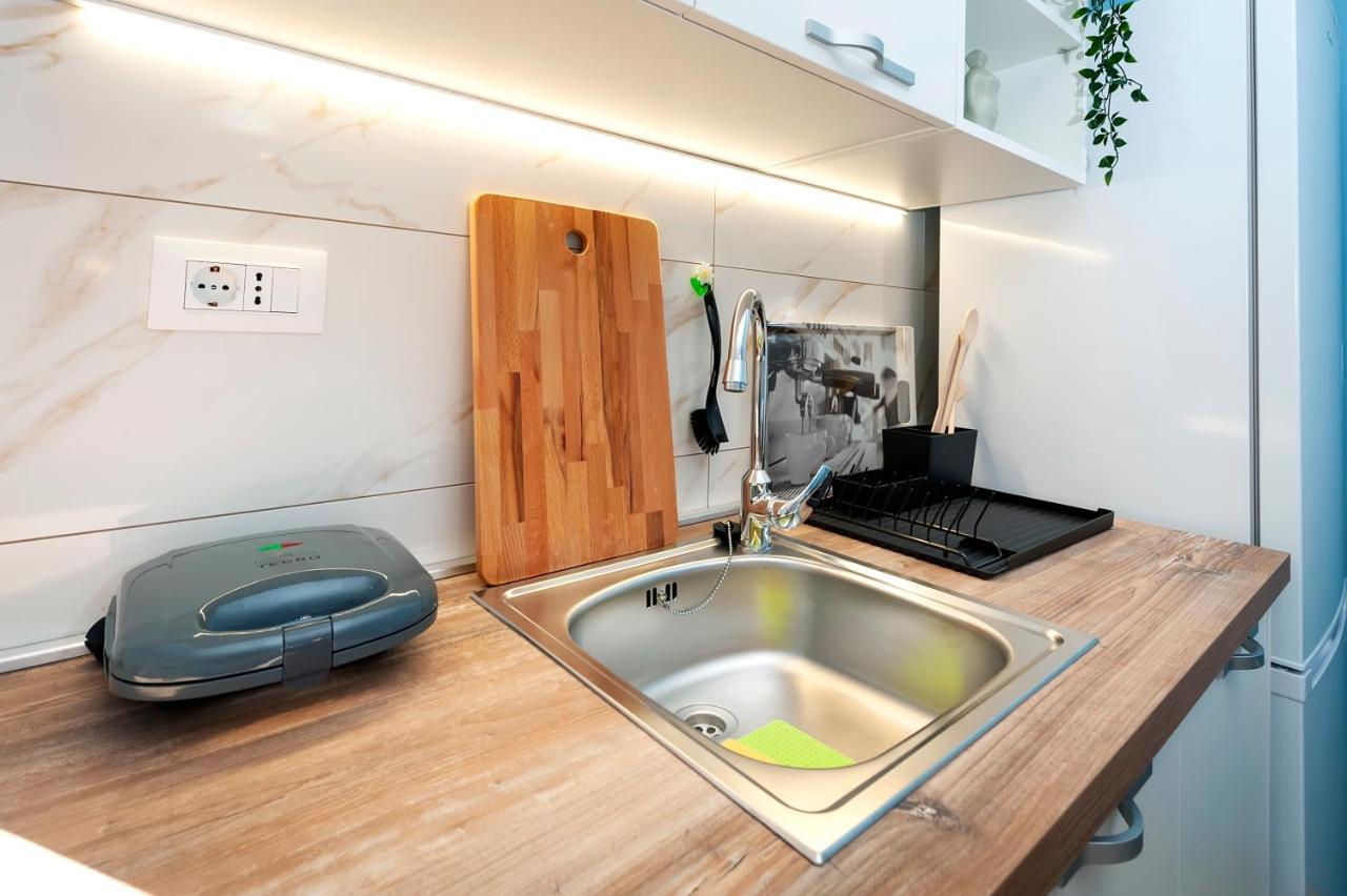 Otto Apartment With Sea View And Parking Rovinj Luaran gambar